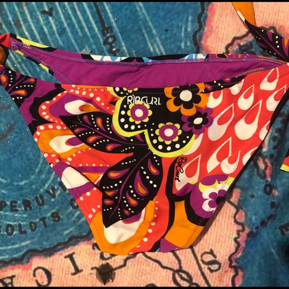 Multicolored Rip Curl bikini bottoms - Picture 3 of 4